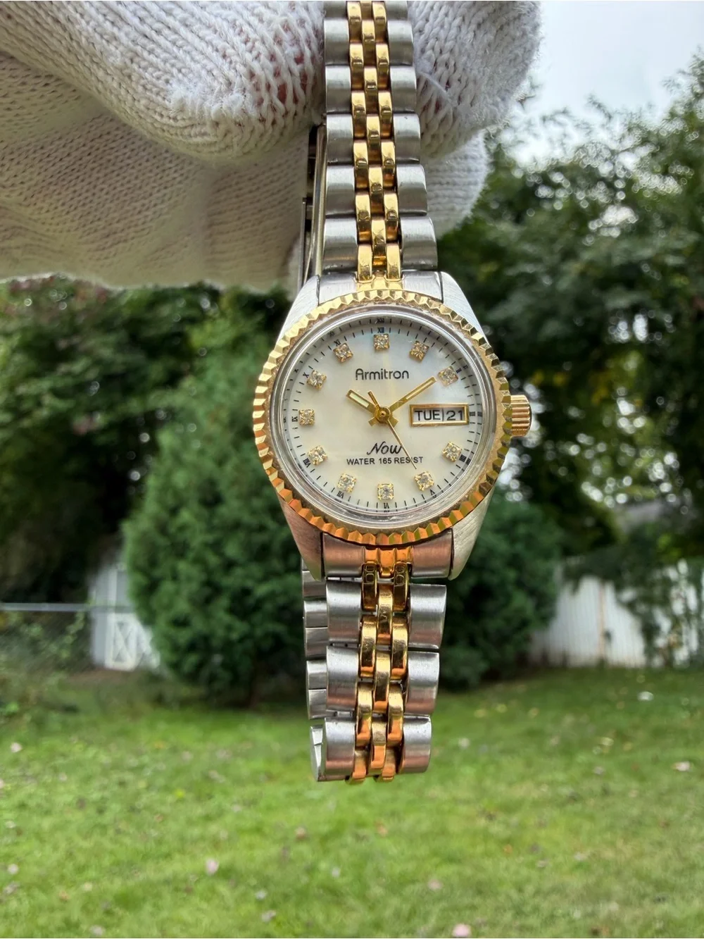 Vintage Armitron Now Women's Two-Tone Watch Day/Date Crystal Markers 165ft WR